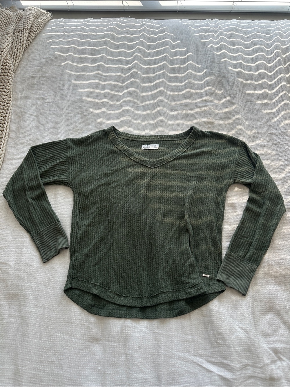 Women's Olive Green Waffle Knit V-Neck Waffle Long Sleeve